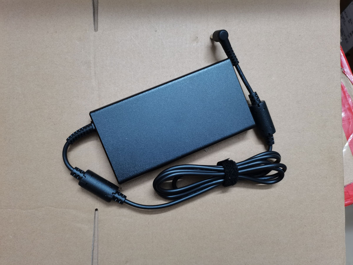 NOWY OEM Slim Chicony 20.0V 9. – Pc Gaming Msi recenzja i cena