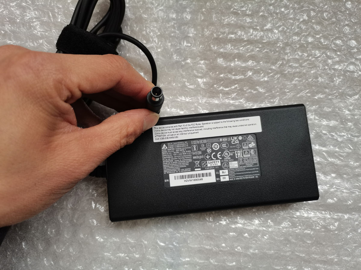 NOWY Slim OEM Delta 19.5V 9.23 – Pc Gaming Msi recenzja i cena